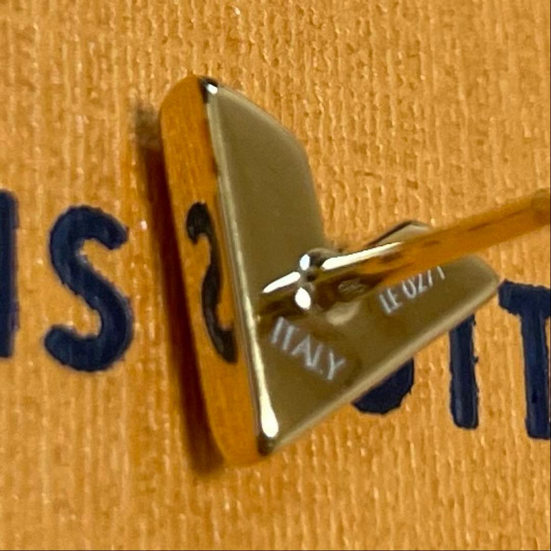 LOUIS VUITTON エッセンシャルV