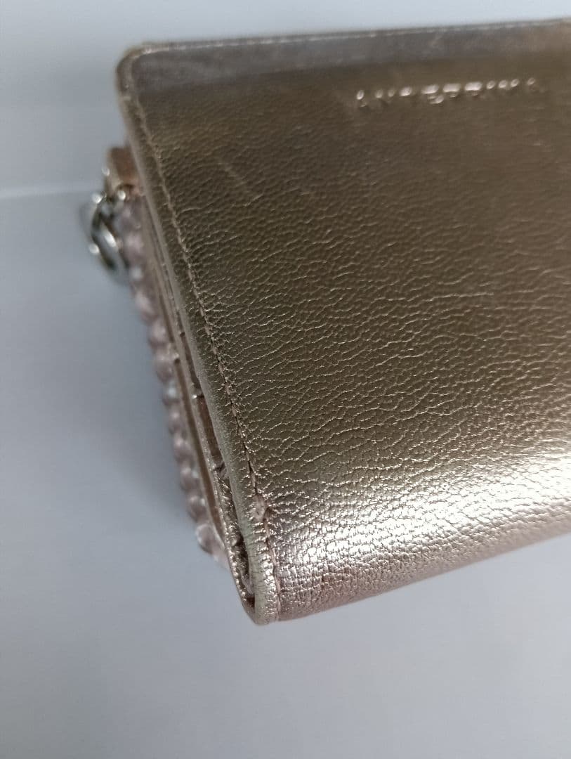 美品　アンテプリマ　二つ折り財布　コンパクト　パール　ピンク