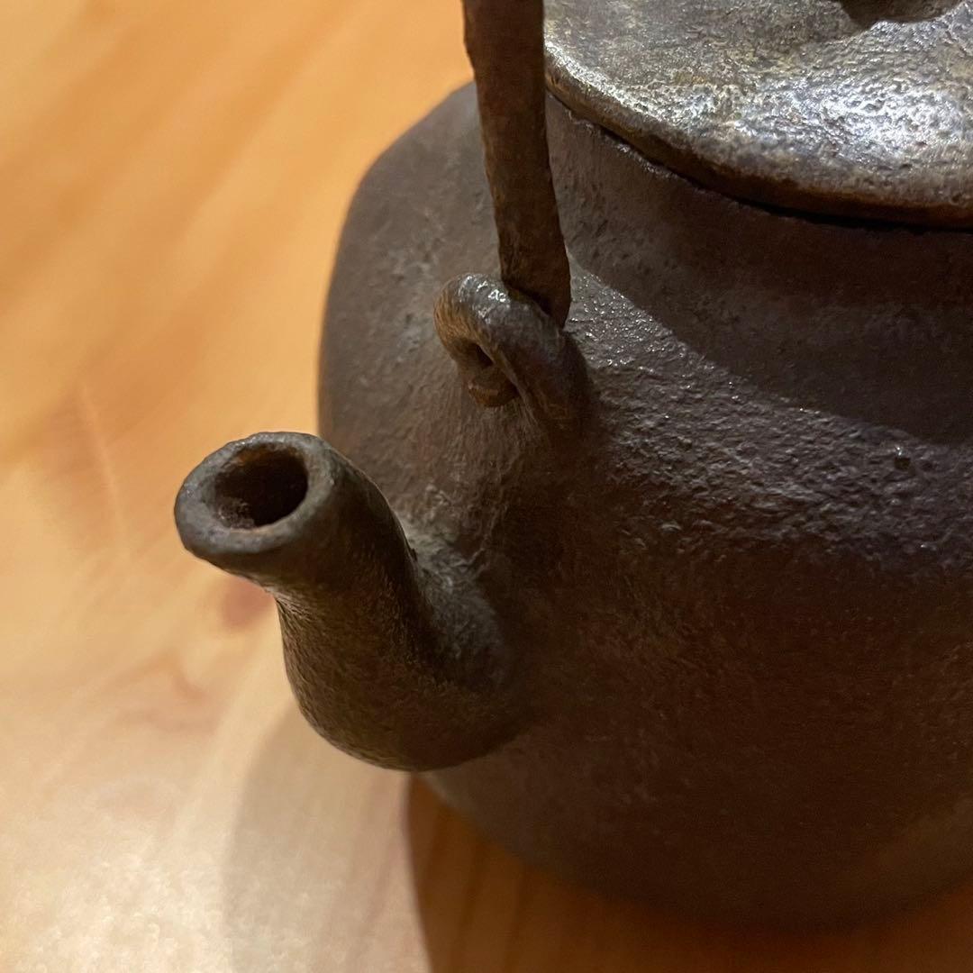 茶道具　小振りな　鉄瓶