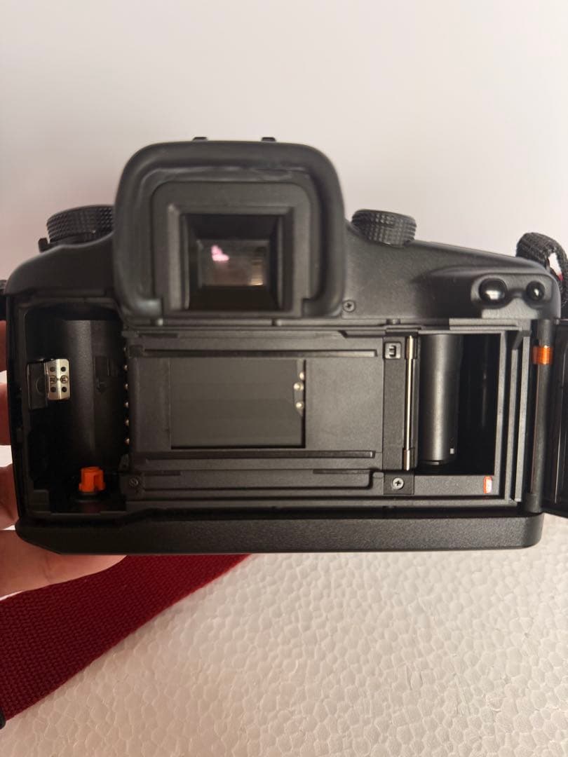 Canon一眼レフ　EOS7　フィルムカメラ　レンズ28-105　セット