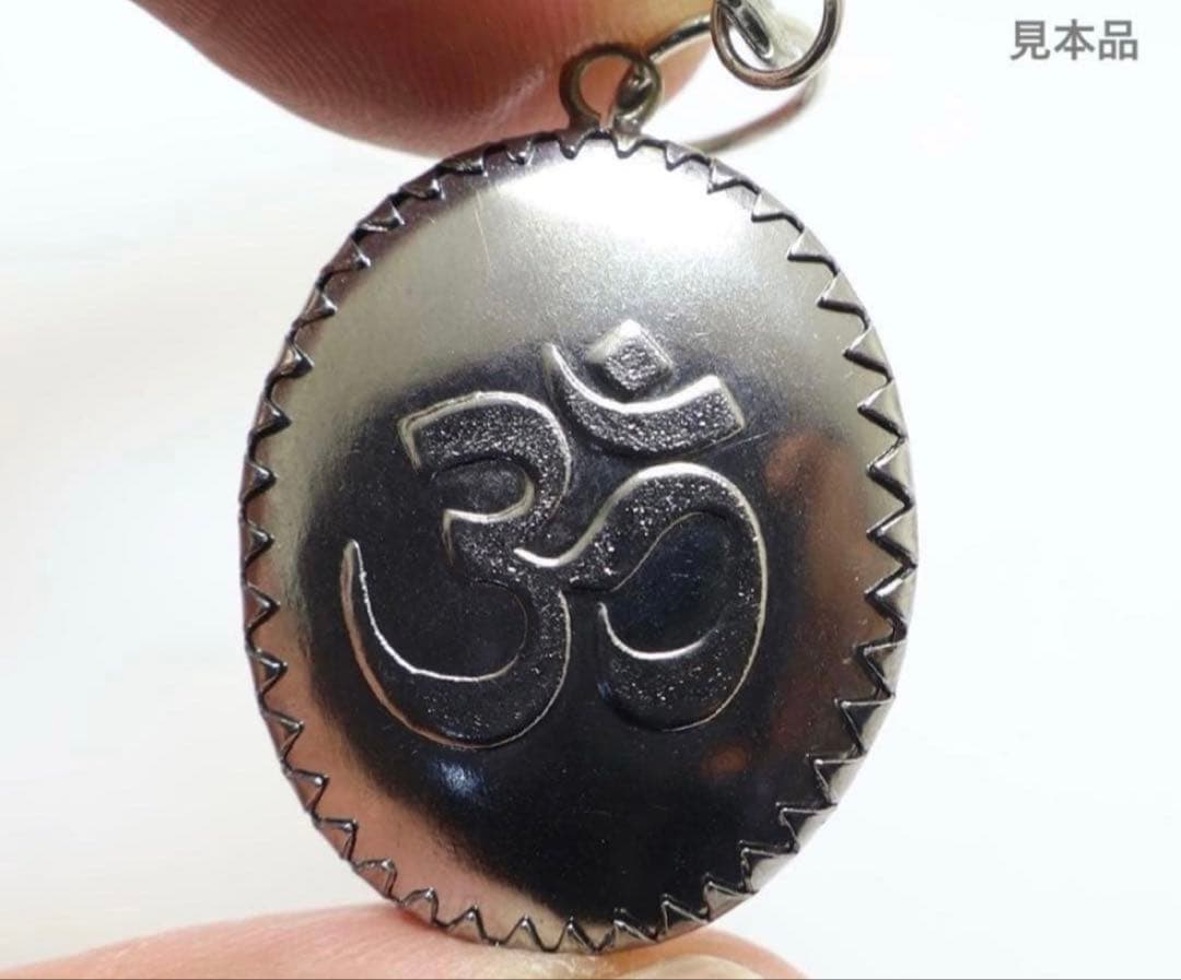 【年始価格】　　藤井風さん　女神ラクシュミー〈ピンク〉オームペンダント⭐︎おまけ付