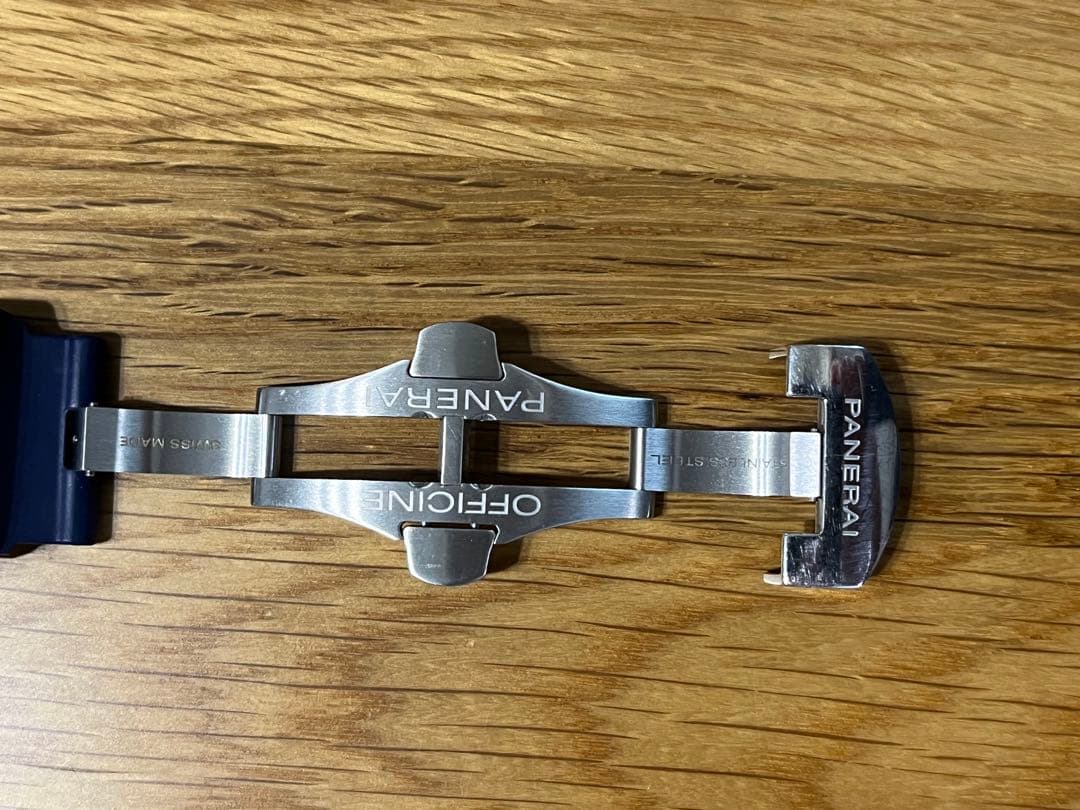 パネライ PANERAI LUMINOR GMT PAM01088