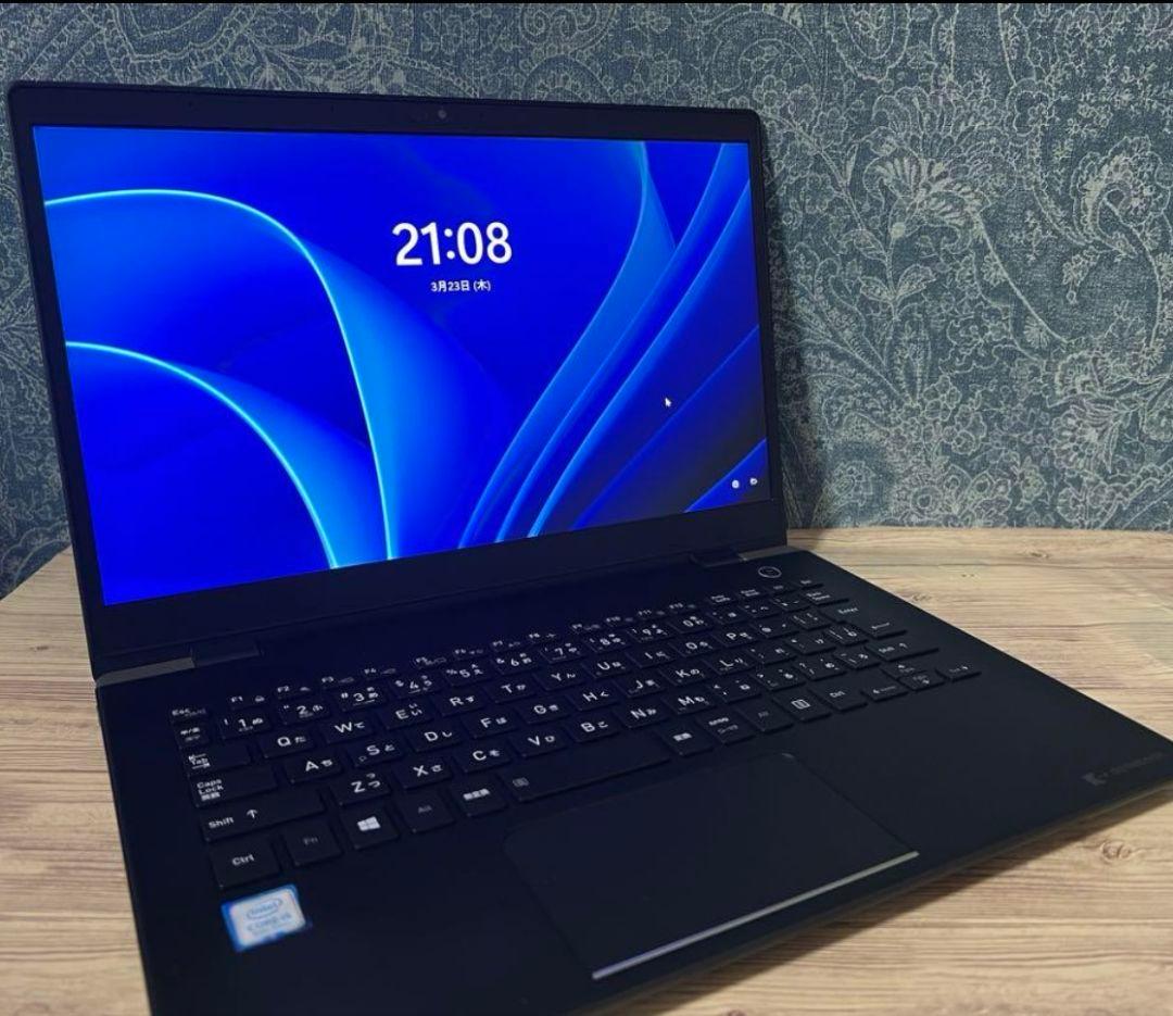 フルHD神速軽い東芝 G83 第8世代i5メモリ16GB SSD512GB