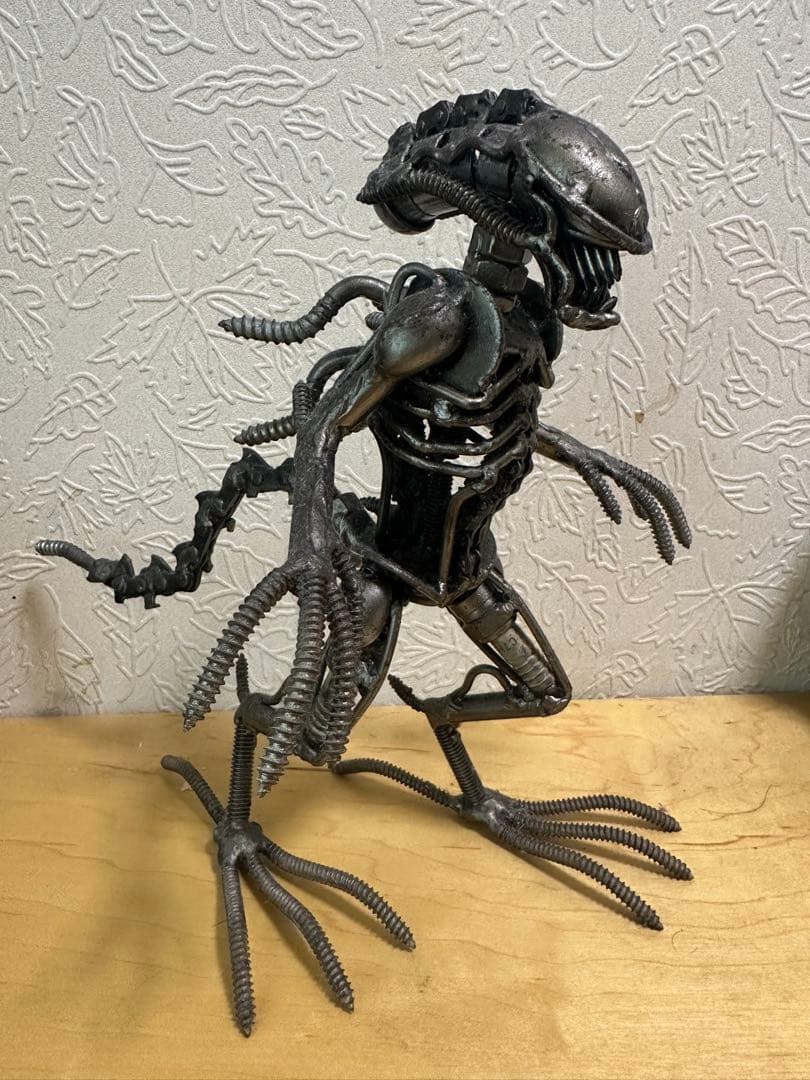 エイリアンフィギュア メタル製 約30cm