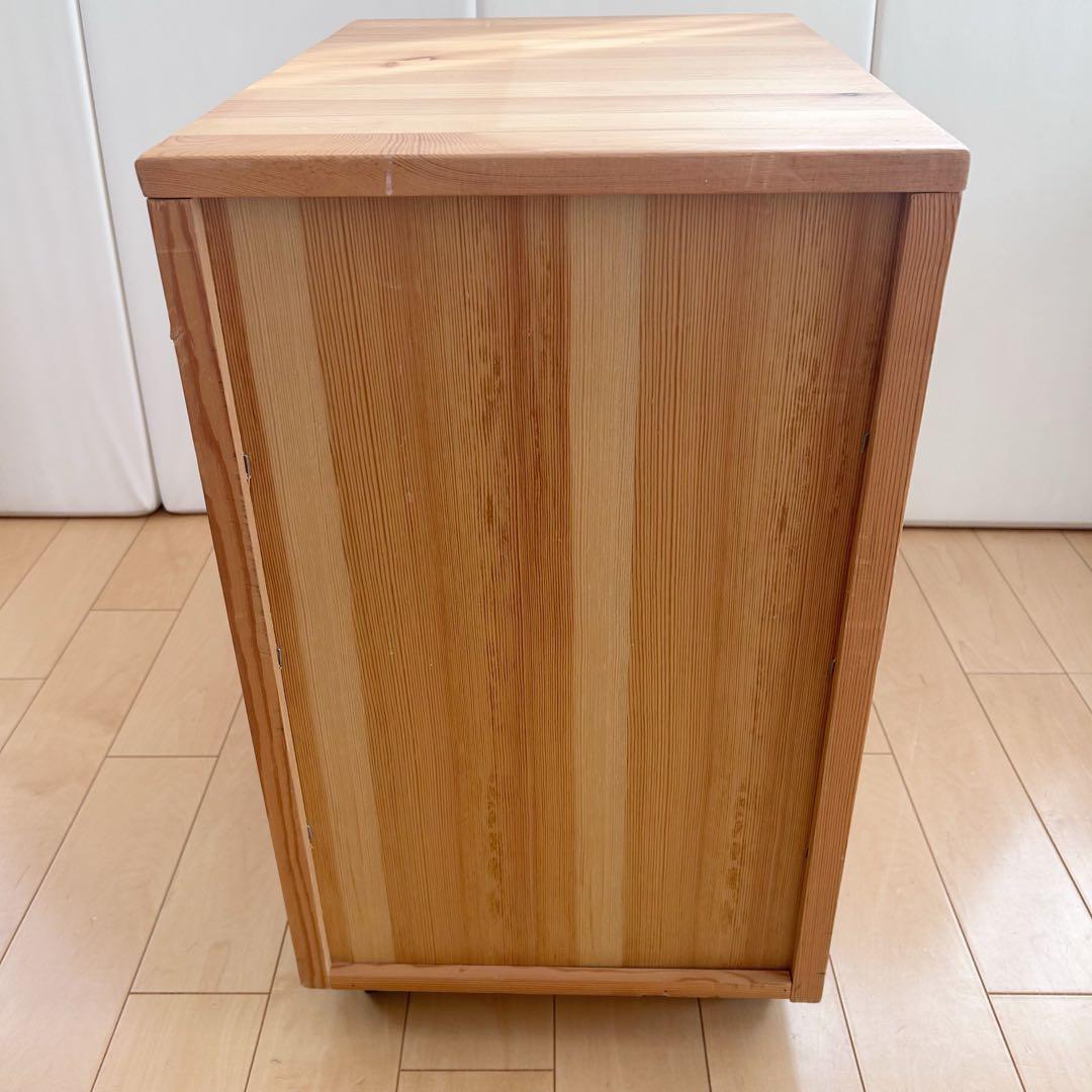 無印良品　パイン材　キャビネット　廃盤品　サイドチェスト　収納　キャスター付き