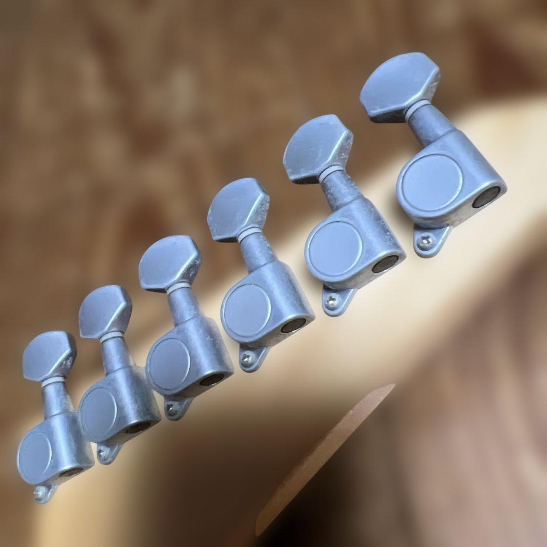 Grover Jackson レフティー　青