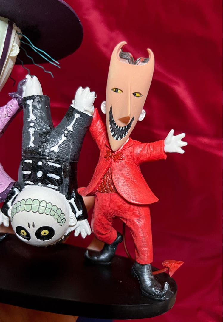 ナイトメアビフォアクリスマス　ロック　ショック　バレル　エネスコ　ショーケース