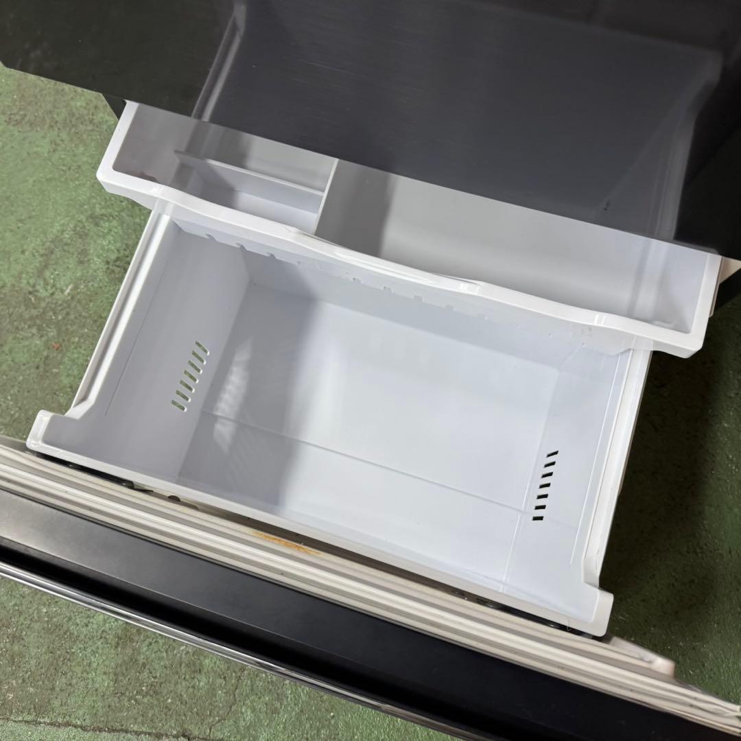 333 日立　大型冷蔵庫　300L強　小型　家庭用　右開き　自動製氷　3ドア