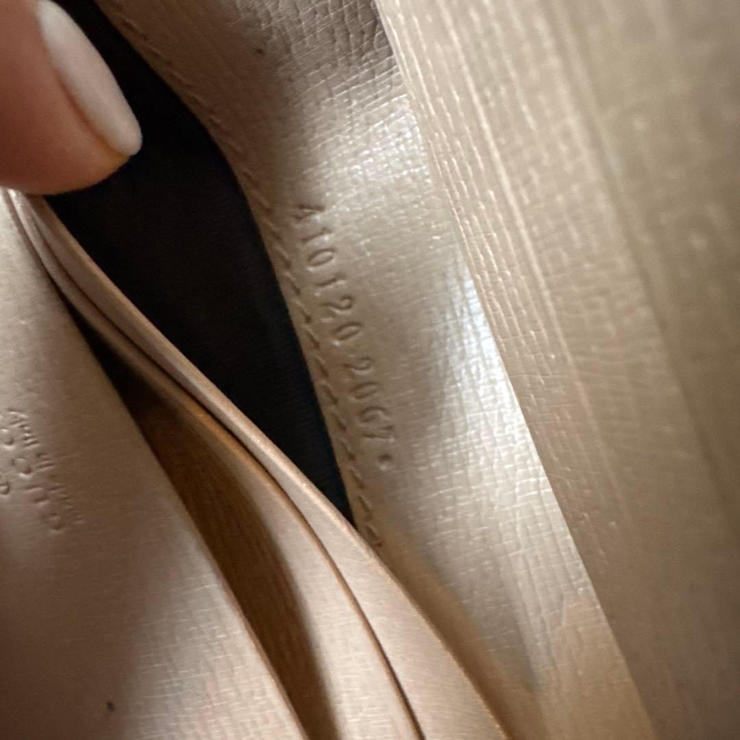 GUCCI 花柄 二つ折り財布 ベージュ