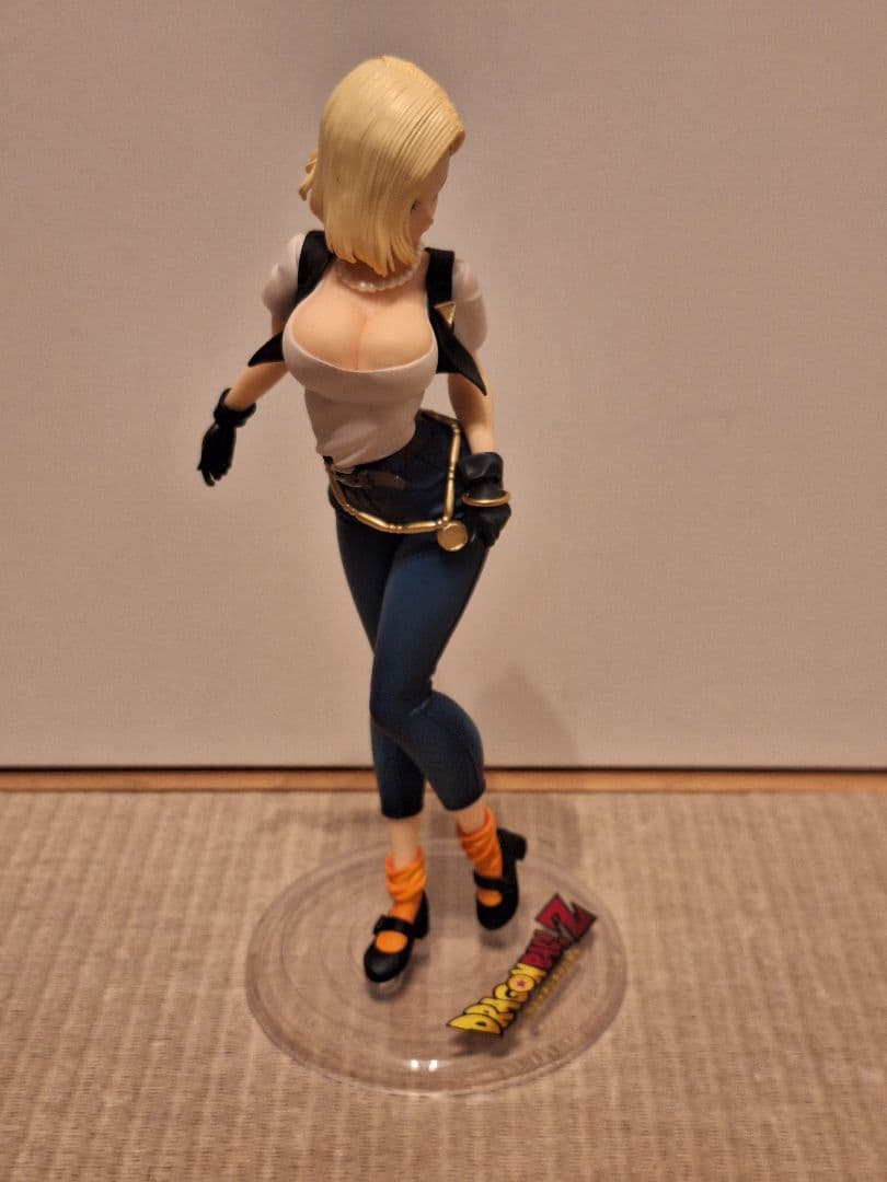 国内正規品 ドラゴンボールギャルズ 人造人間18号 Ver.II メガハウス