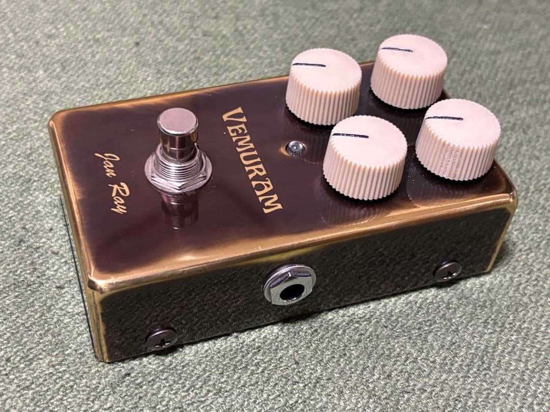 Paul Cochrane氏にMODされた”VEMURAM Jan Ray”