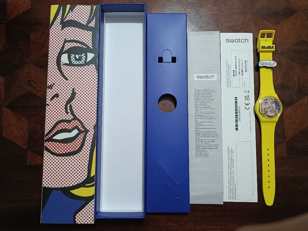 ロイ・リキテンスタイン　スウォッチ　腕時計　イエロー