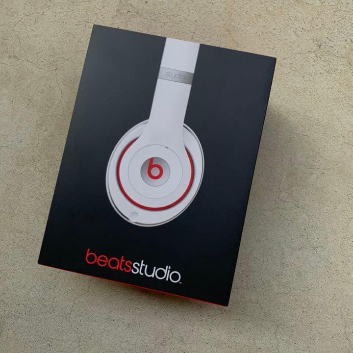 ヘッドホン Beats studio 有線