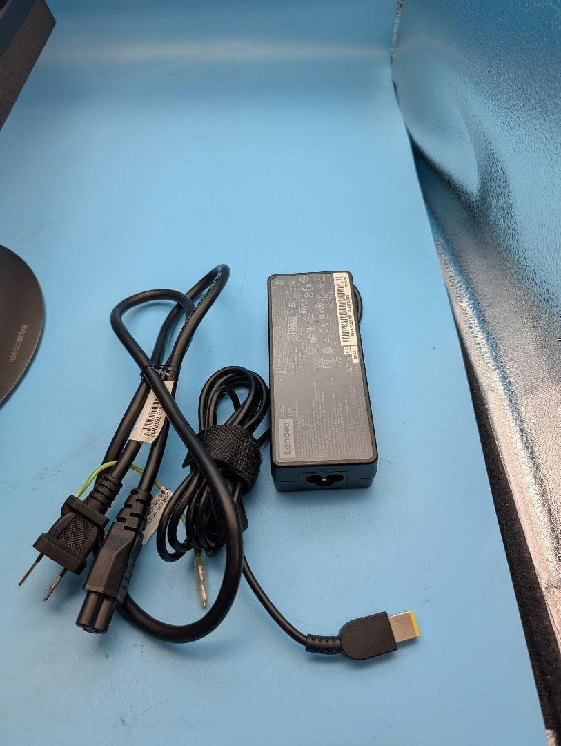 Lenovoレノボ Idea centre AIO 520　一体型PC