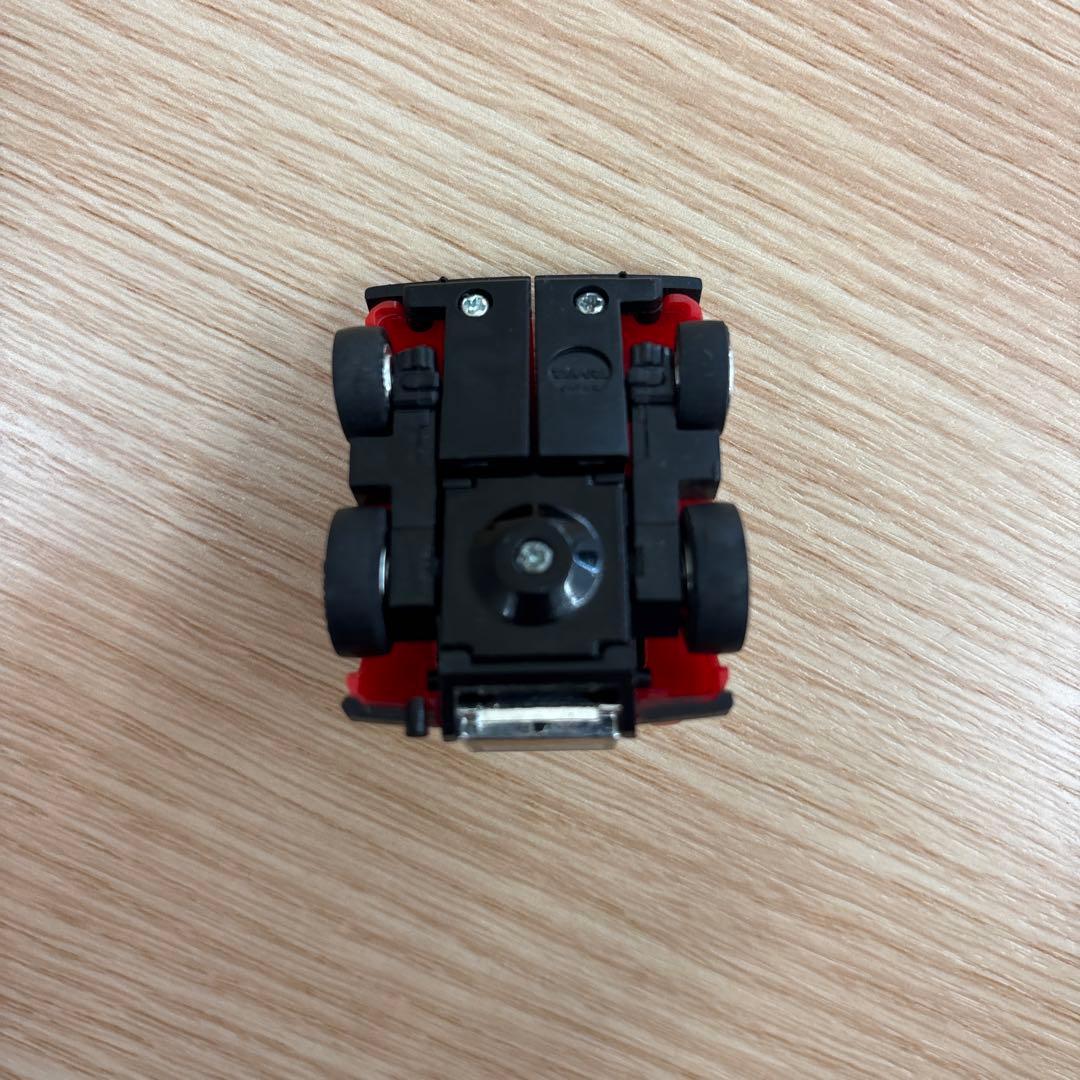 ミクロロボットカーフォルクスワーゲン レッド