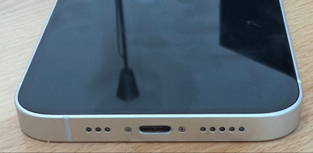 iPhone 13 本体 SIMフリー