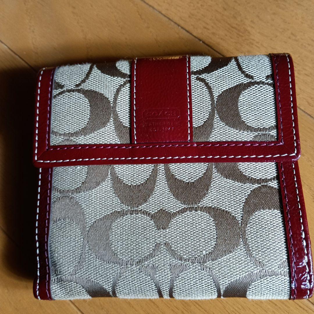 コーチ二つ折り財布