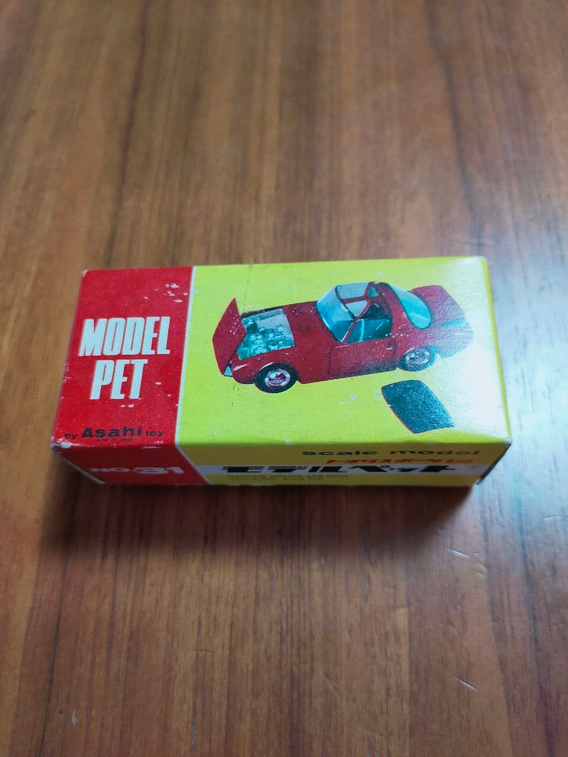 トヨタスポーツ800 　(赤/黒ルーフ 白内装) No.31　箱付き