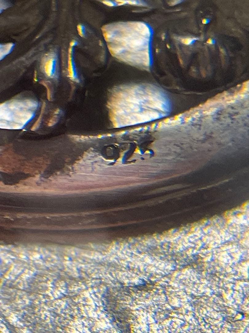 シルバー　透かし彫り　蓋付き小物入れ シルバーエナメル　蝶々　銀製品　工芸品