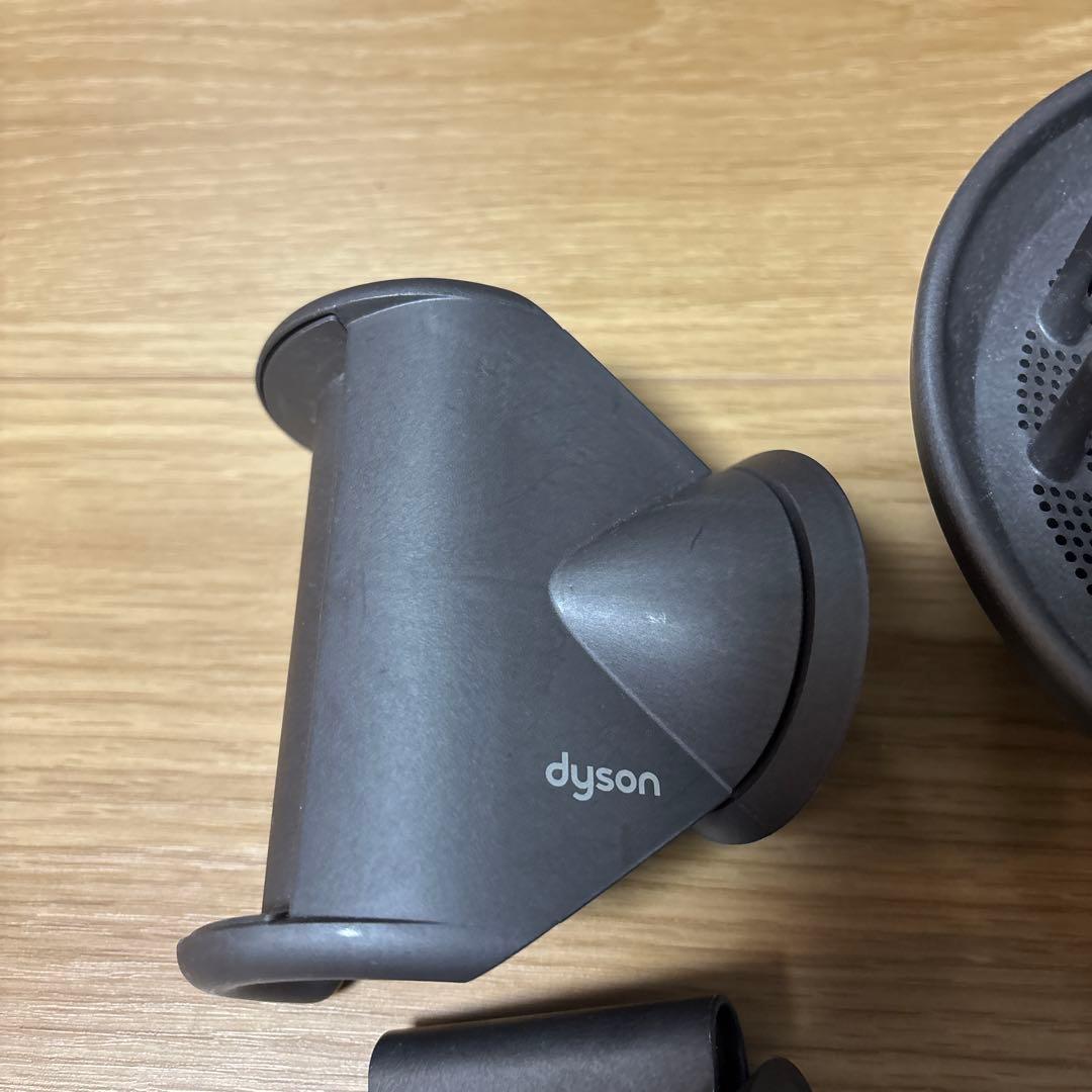 Dyson Supersonic Ionic ヘアドライヤー　ジャンク品