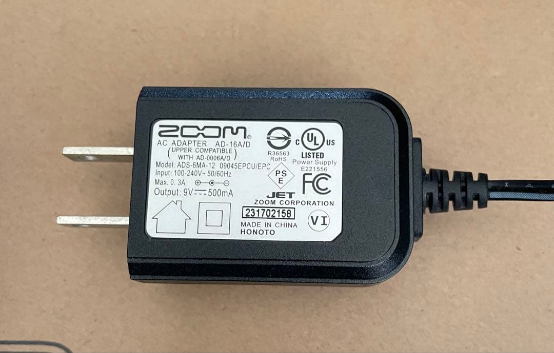 ZOOM G1X FOUR ギターマルチエフェクター AD-16アダプターセット