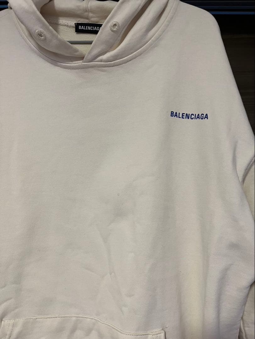 お*。様 BALENCIAGA フード付きパーカー クリーム　ブルー文字の激レア