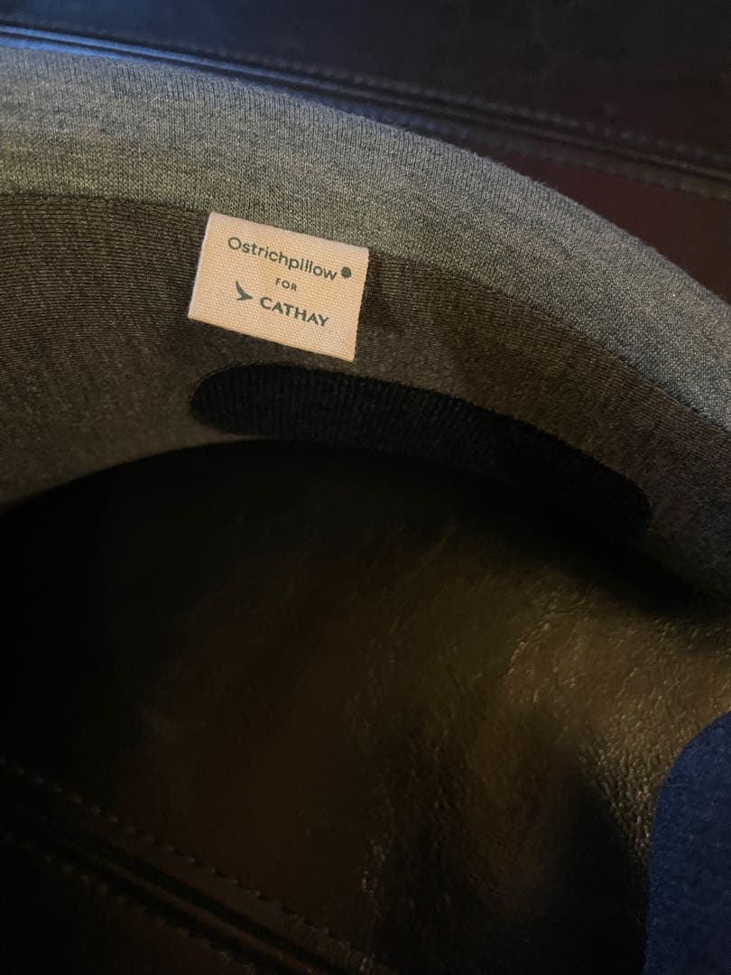 OSTRICH PILLOW GO ネックピロー & アイマスク セット✈︎