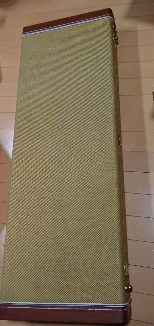 Fender japan　フェンダージャパン　ストラトキャスター　スキャロップ