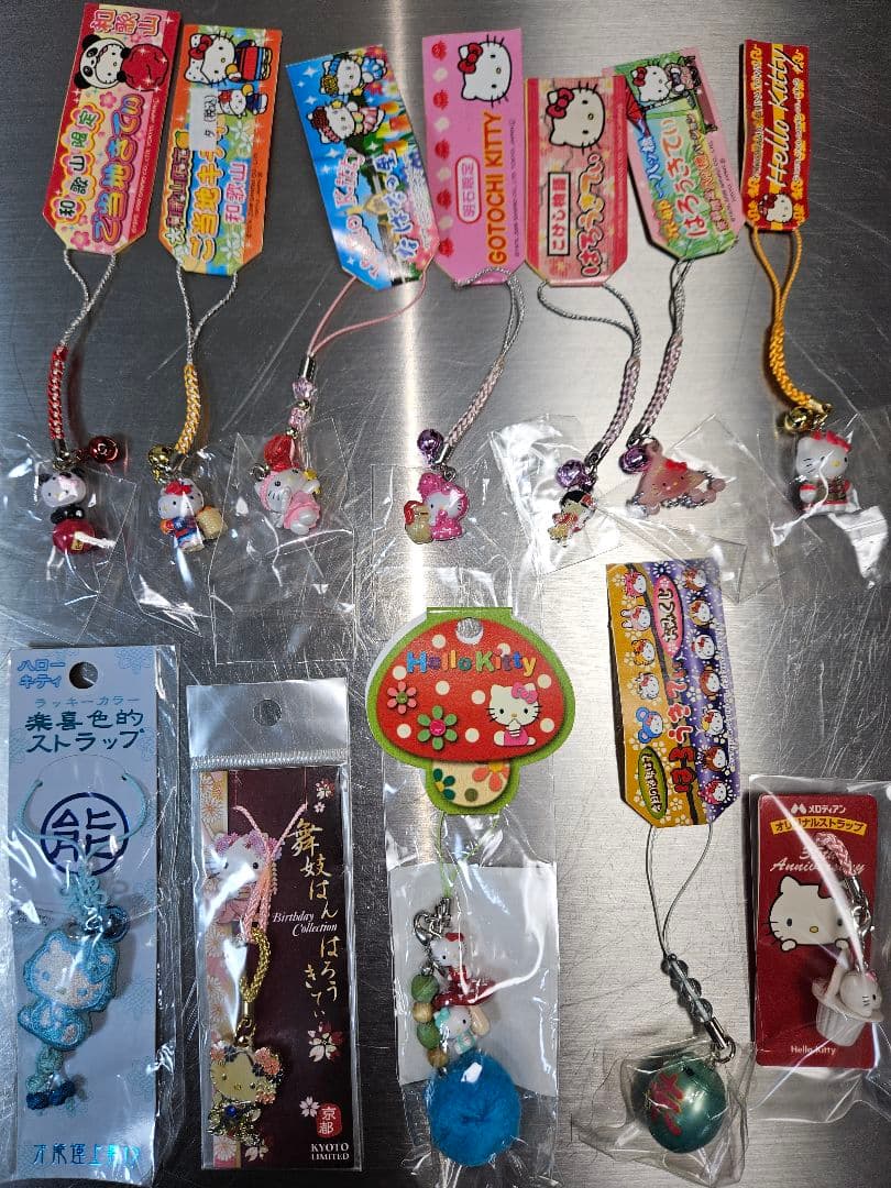 ✨ 新品 ✨　非売品　ハローキティ　ご当地他　ストラップ　12　セット　サンリオ
