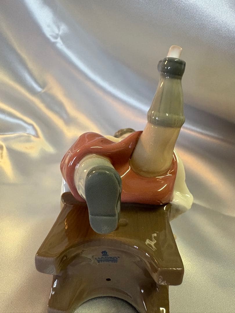 リヤドロ　神父様のお手伝い