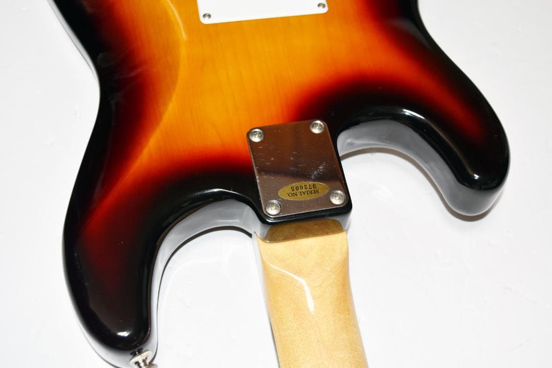 BUSKER'S　Stratocaster　Model