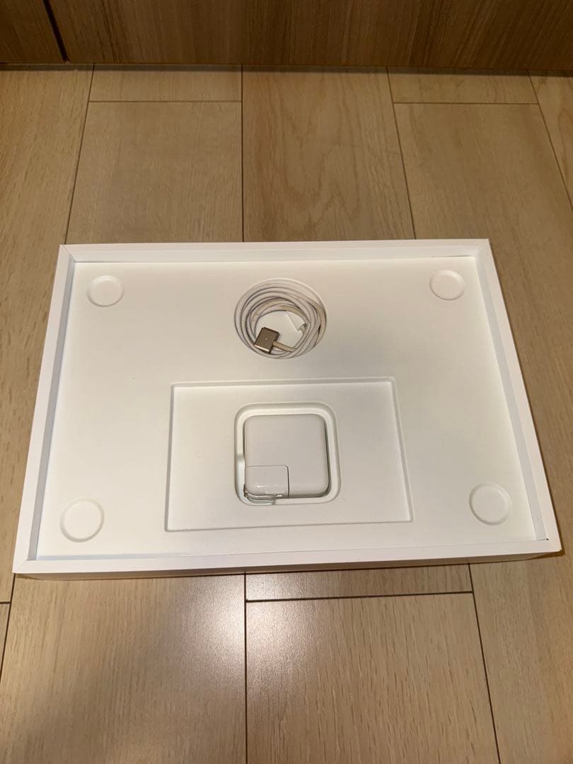 MacBookAir M2 2022 バッテリー100%