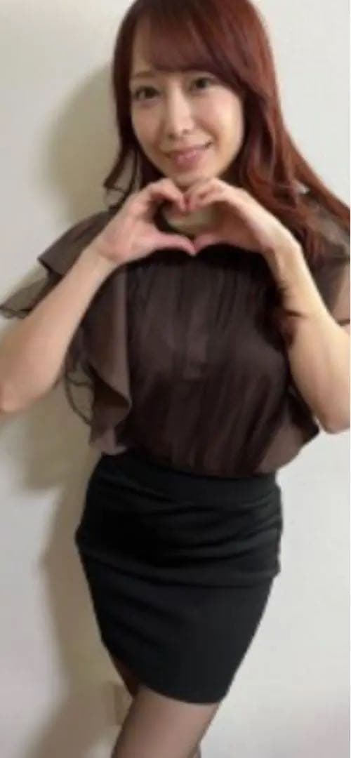 弥生みづきさん作品中着用衣装+直筆サイン入りチェキ