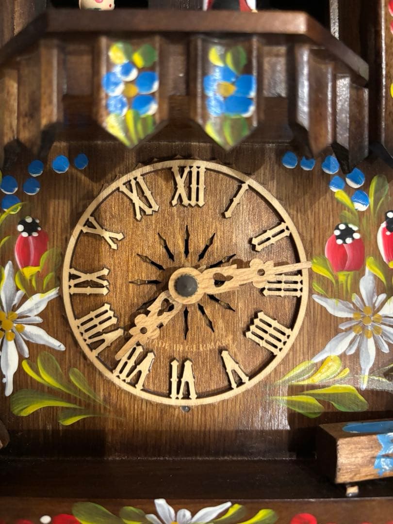 バーニーズ 　クォーツ式　鳩時計　森の時計山小屋クロック430-6QMT