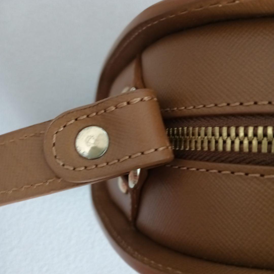 A.P.C. ベージュキャメル　ハーフムーン ショルダーバッグ　美品