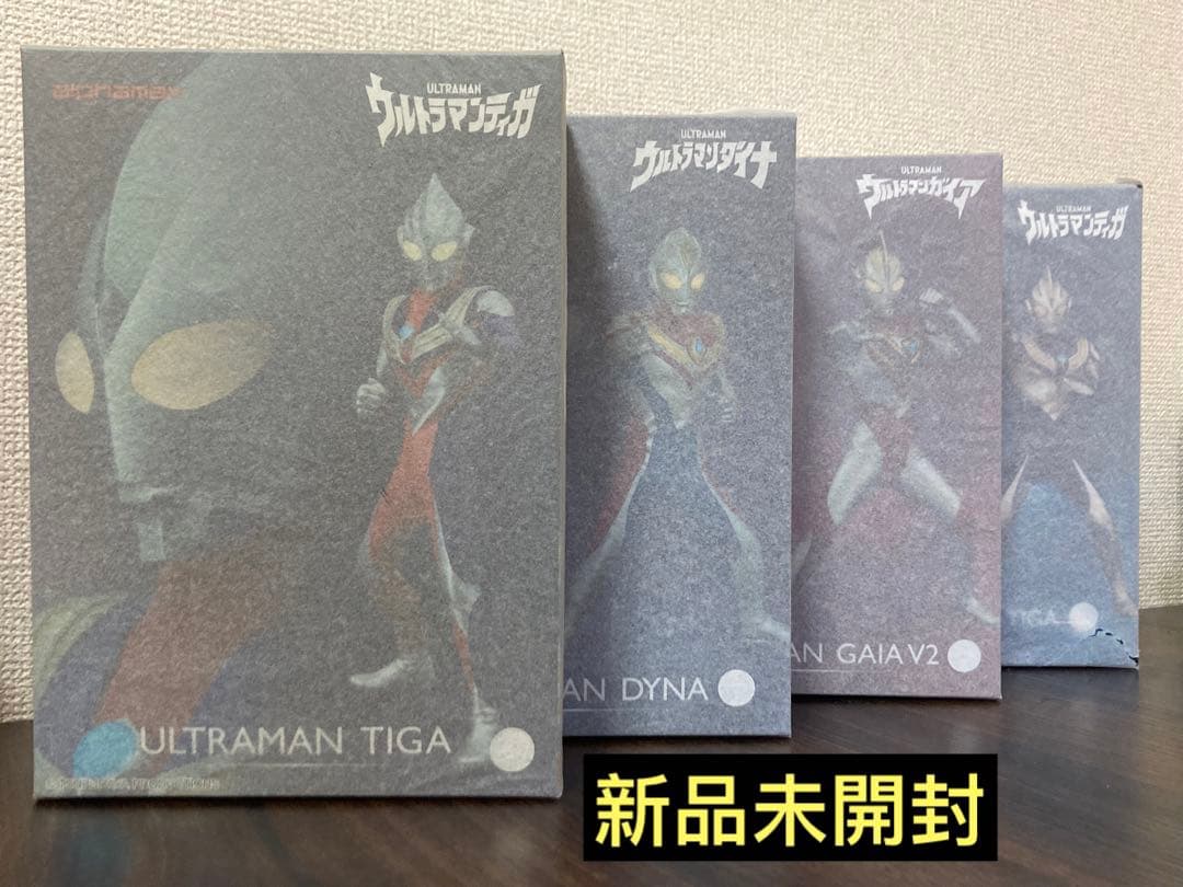 海外限定 alphamax アルファマックス ウルトラマンティガ　ダイナ　ガイア
