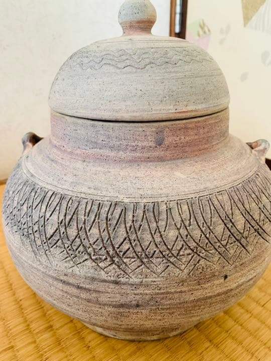 かなり古い二耳壺