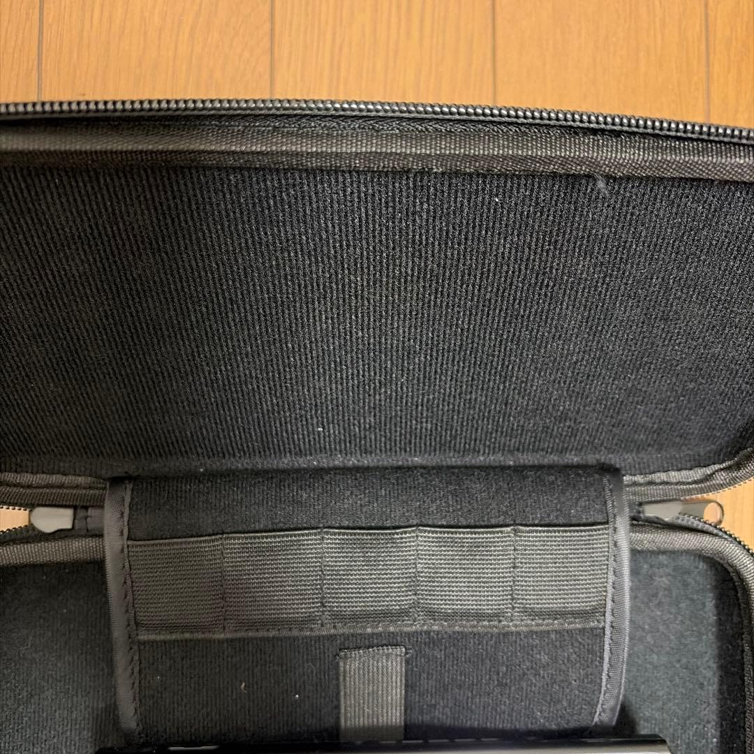 Nintendo Switch本体（付属品つき）・ジョイコン・収納ケースセット