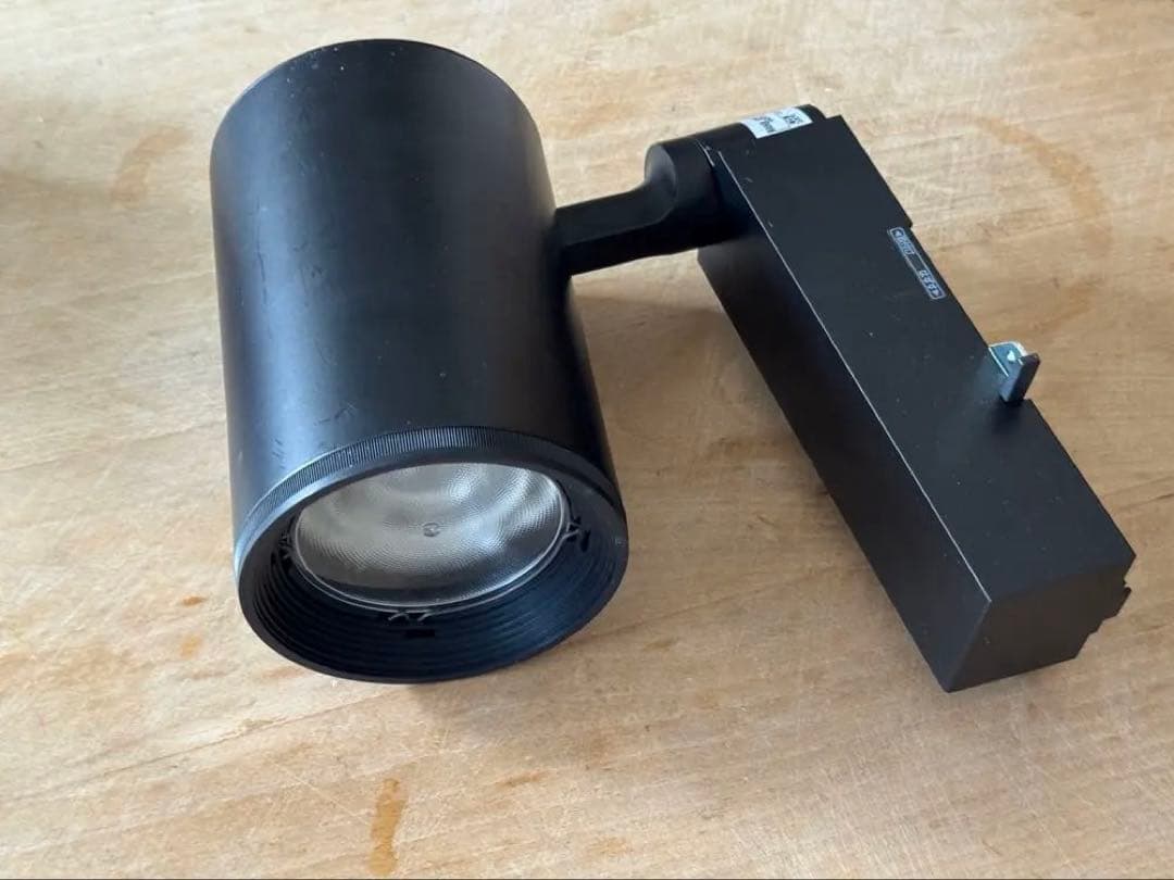 Panasonic 高出力・高演色スポットライト