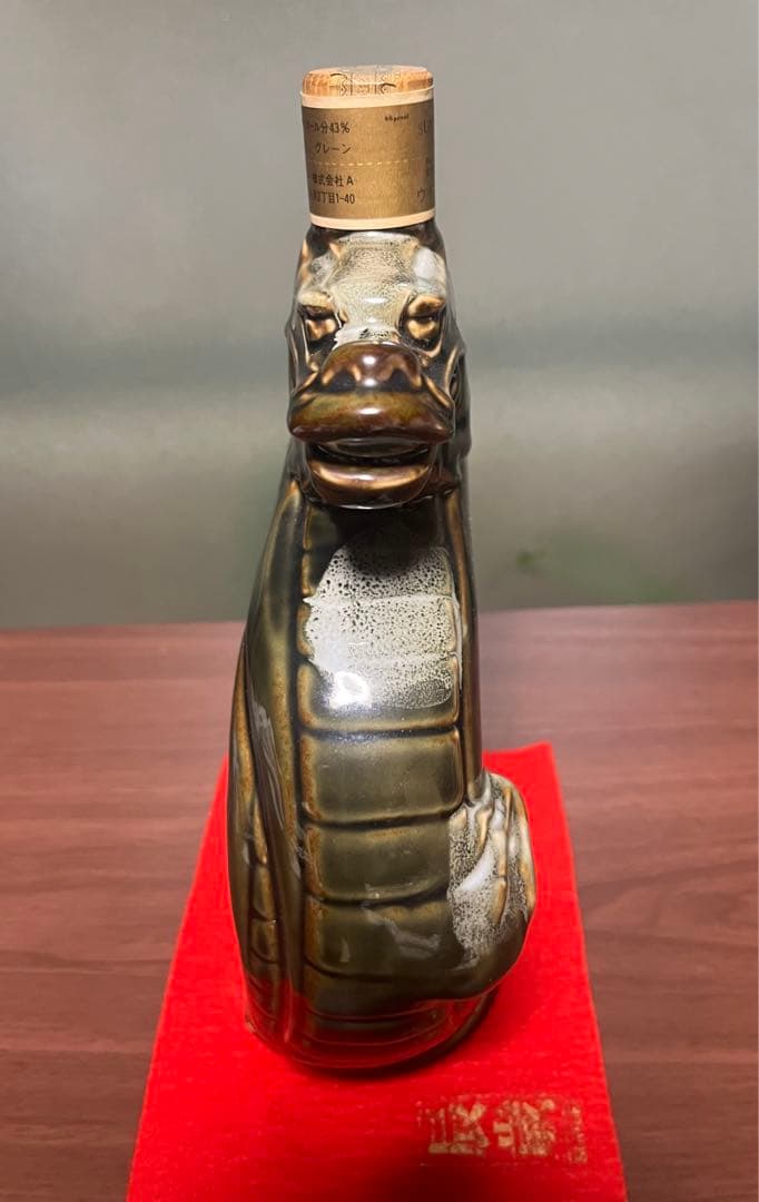 未開栓 特級 Suntory サントリー オールドウィスキー 干支ボトル 辰 龍