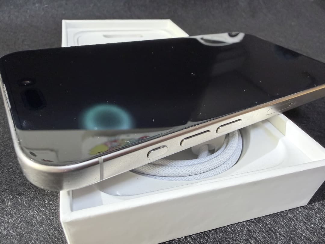 iPhone 15 Pro 256GB ナチュラルチタニウム SIMフリー89%