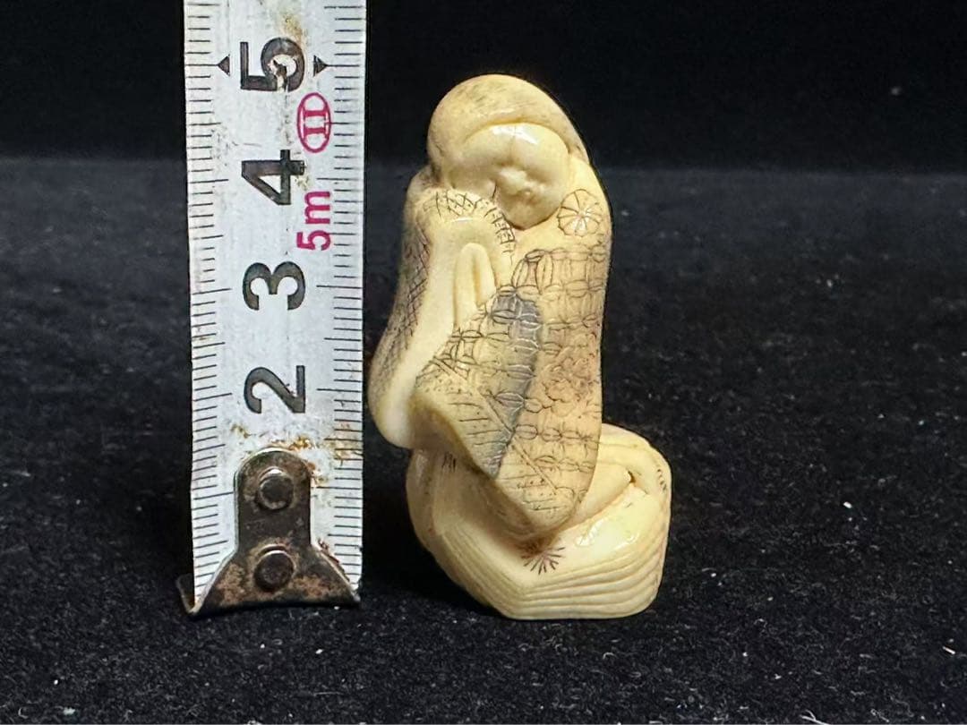 極上　根付　抹香鯨　マッコウクジラ　アンティーク　天然素材　骨董　コレクションか