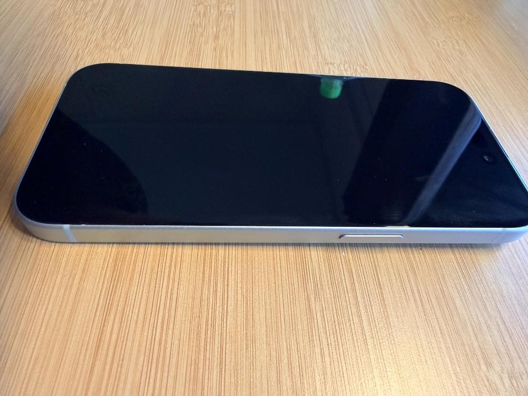 iPhone15 128gb バッテリー85％