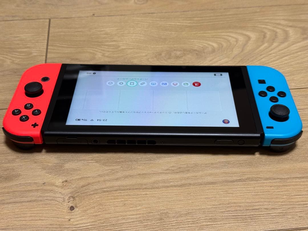 スイッチ本体＋マイクロSDカード128GB＋純正キャリングケース