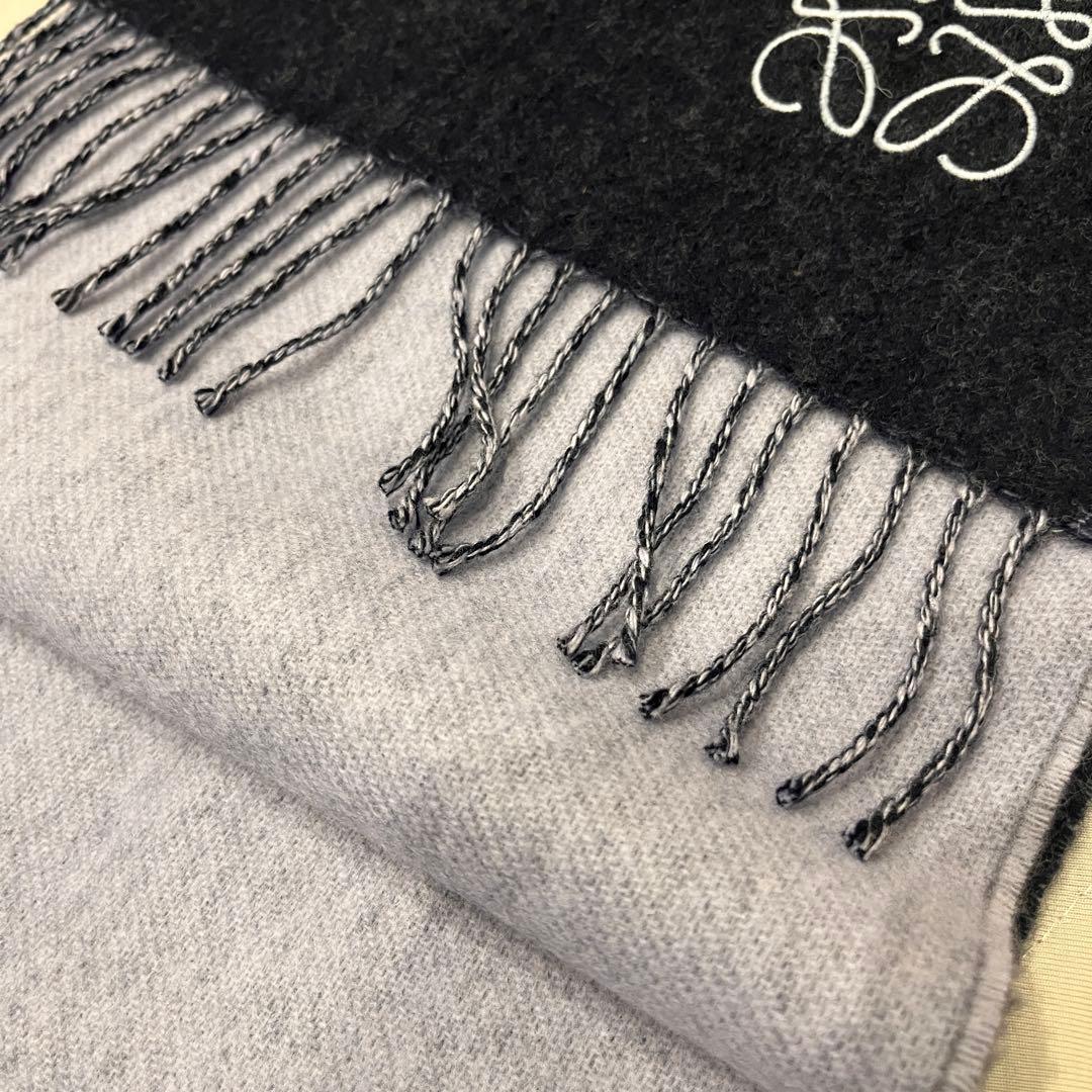 t130【美品】ロエベ 刺繍 ロゴ リバーシブル マフラー 入手困難 希少 人気