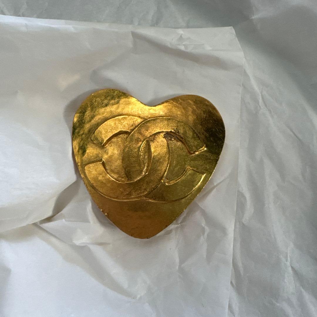 CHANEL シャネル ゴールドブローチ ハートココマーク ブローチ