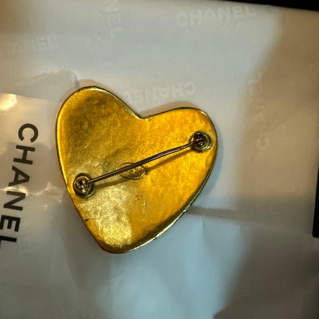 CHANEL シャネル ゴールドブローチ ハートココマーク ブローチ