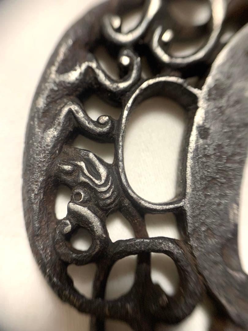 鉄製 鍔(つば) 複雑な彫刻