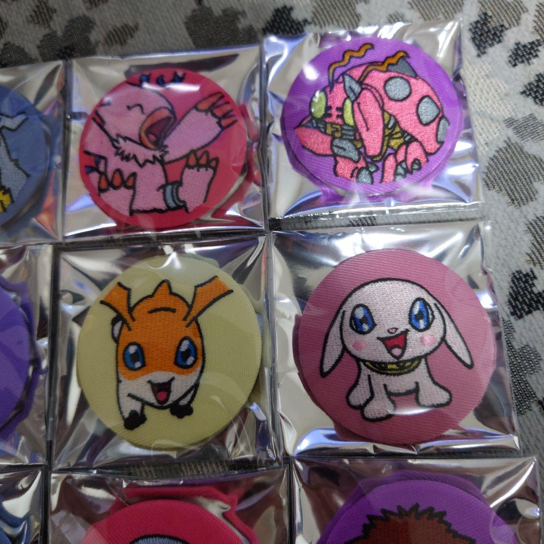 デジモン　刺繍缶バッチ　コンプリート