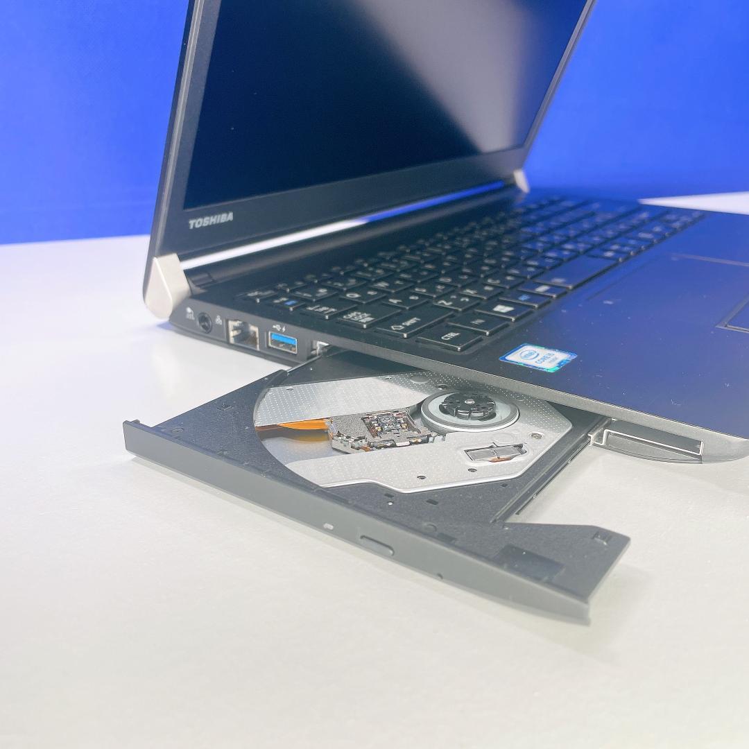 即利用OK！小型軽量✨Windows11✨快速SSD✨東芝カメラ付ノートパソコン